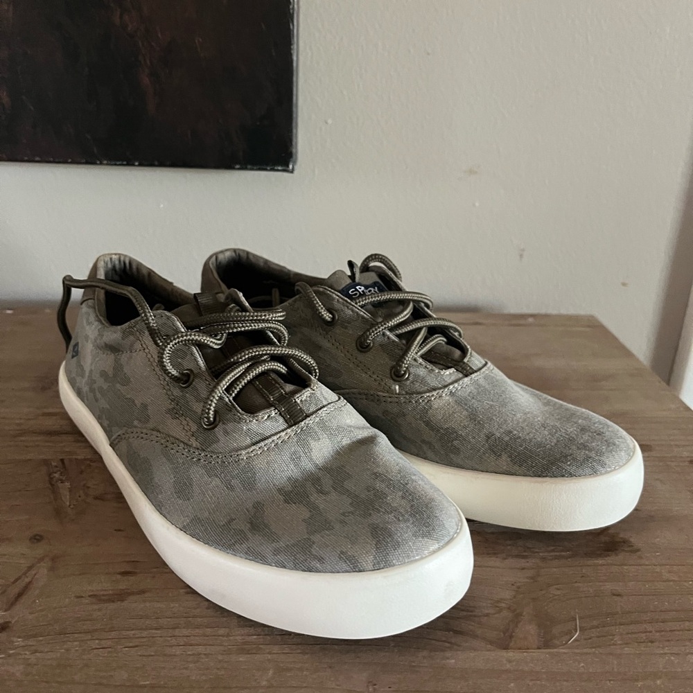 Sperry woman’s Camo Casual‎ Shoes